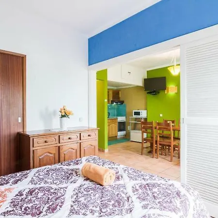 - Sunny & Cozy - 5min To Beach - Perfect For Couples! Apartment Albufeira